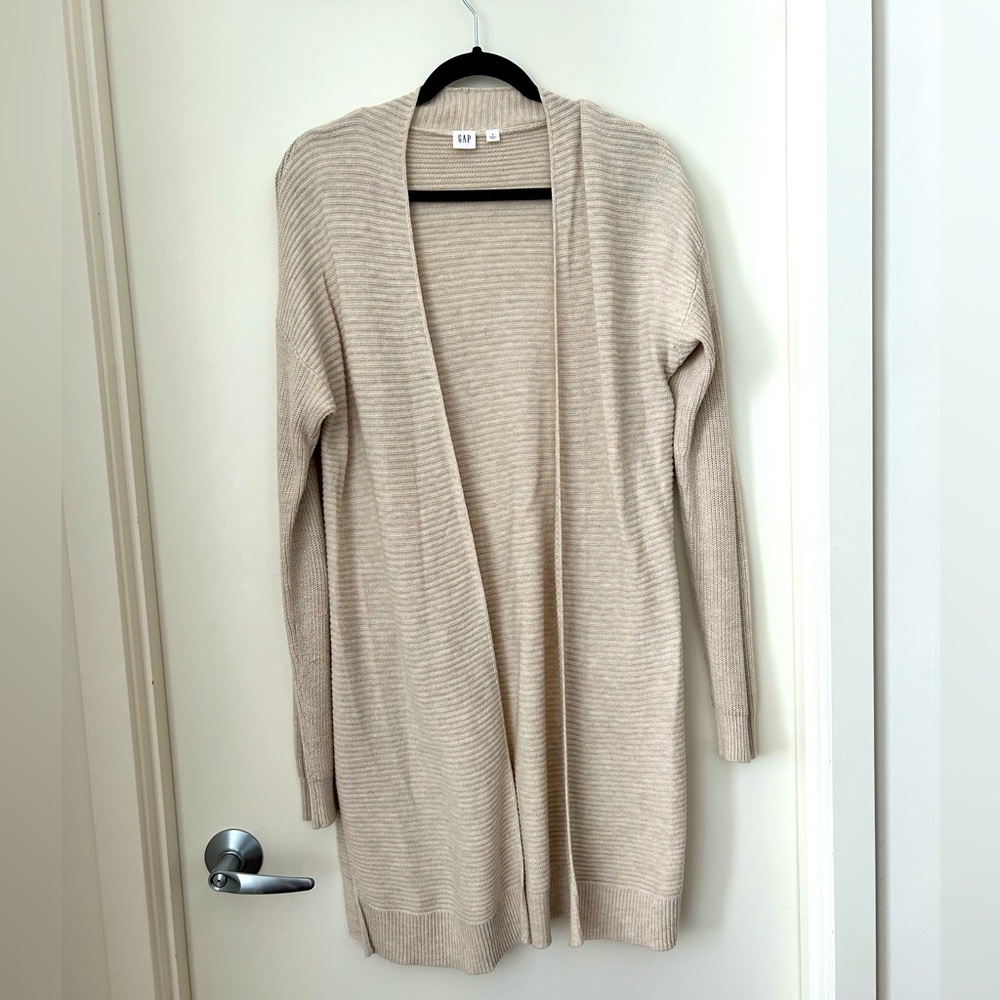 BOGO FREE Gap sz medium long sleeve open front long knit cardigan